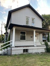 Building Photo - 1646 Ridge Ave