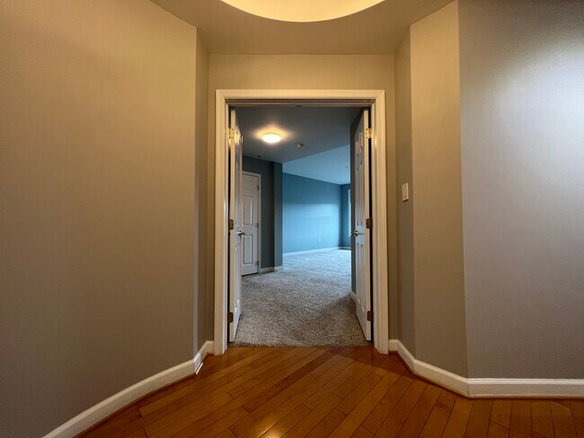 Entry to Primary BR - 4940 Old Main St