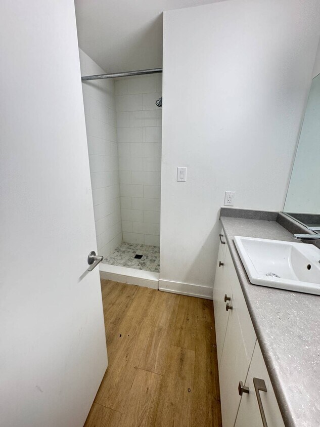 Photo du bâtiment - 8 Peel St