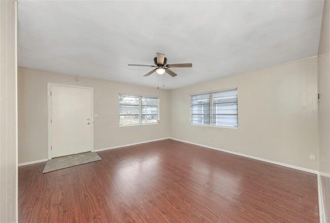 Foto del edificio - 2423 Auburn St S