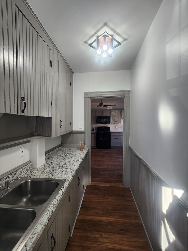 Foto del edificio - 135 Myrtle St