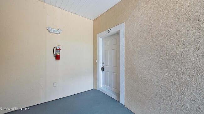 Building Photo - 6099 Maggies Cir