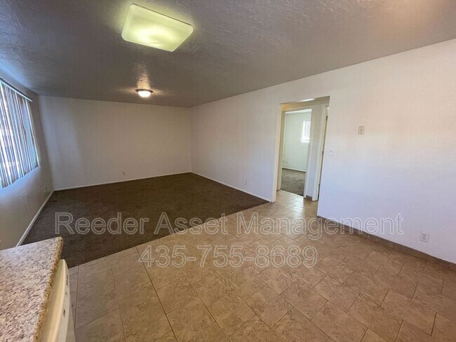 Building Photo - 522 Mac Ln