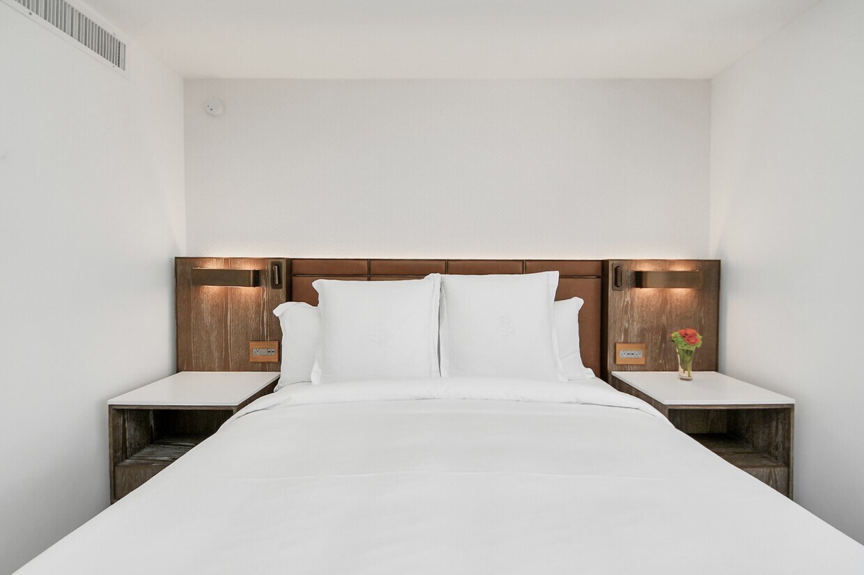 Foto principal - 1300 Lamar St