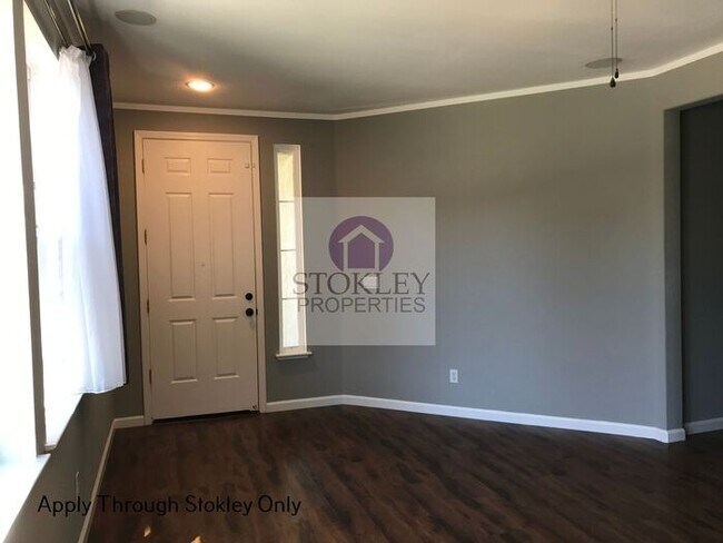 Building Photo - Stokley Properties Presents 553 Ash Street...