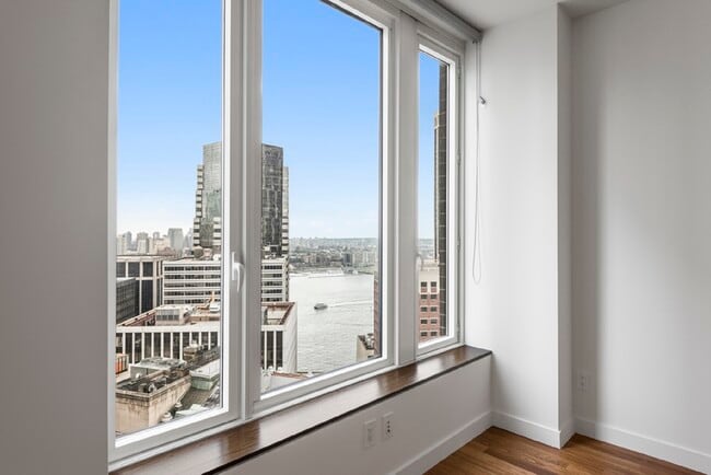 Photo - 15 S William St Apartment