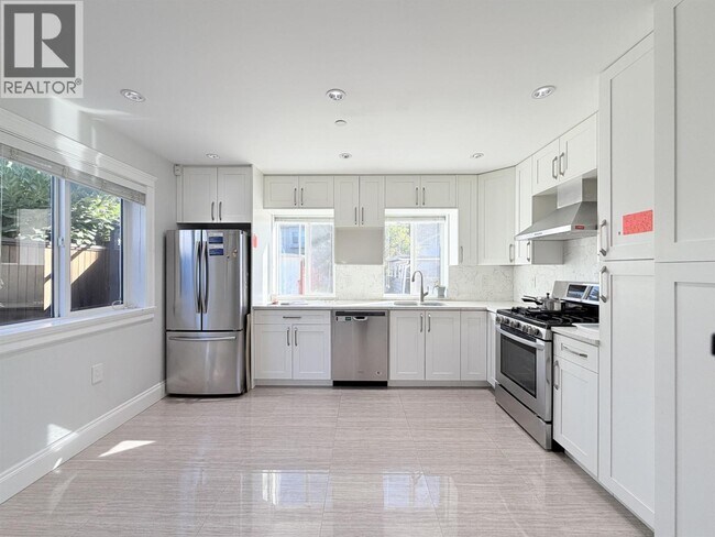 Photo du bâtiment - 2532 W 5th Ave