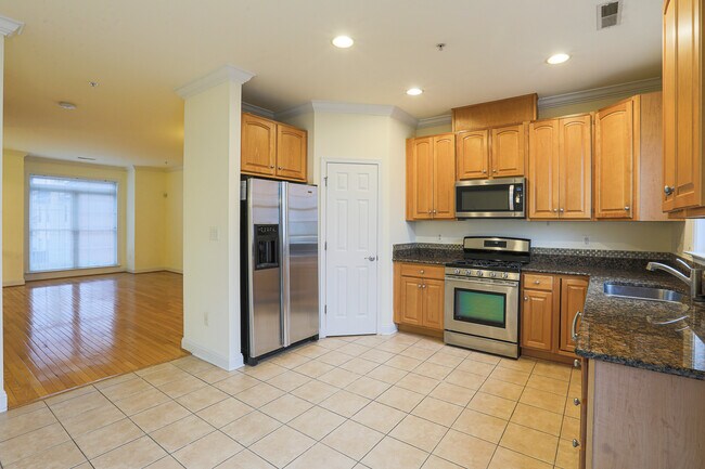 Foto del edificio - 803 McHenry St