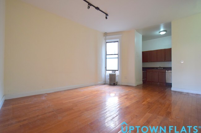 Building Photo - 520 W 123rd St