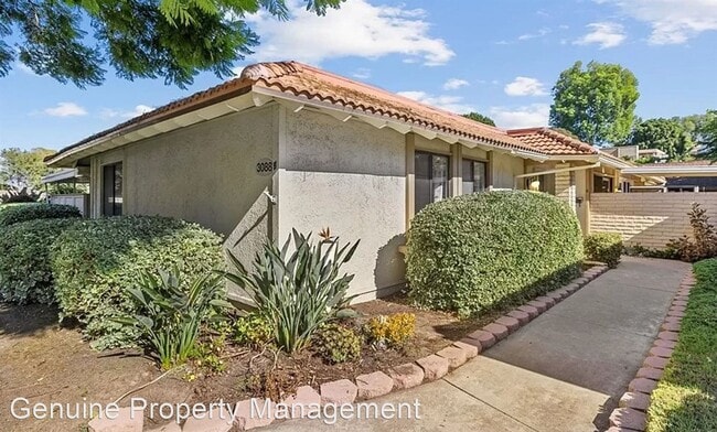 Building Photo - 3 br, 2 bath House - 3088 Via Serena N Unit B
