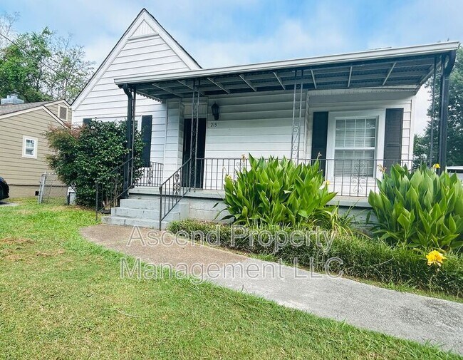 Photo - 215 S Moore Rd House