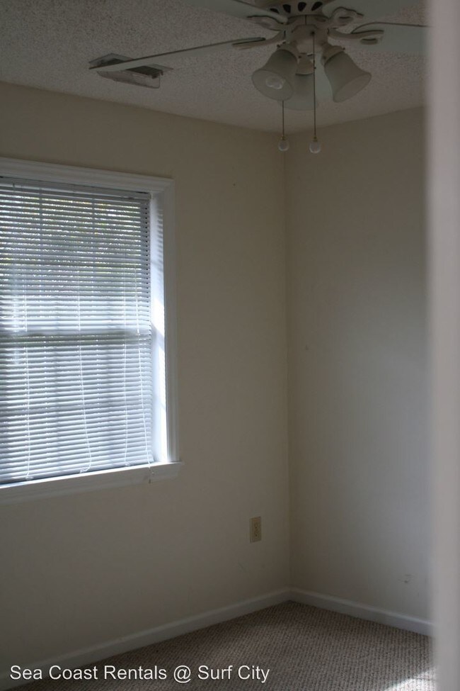 Foto del edificio - 3 br, 2 bath House - 62 East Ridge Rd