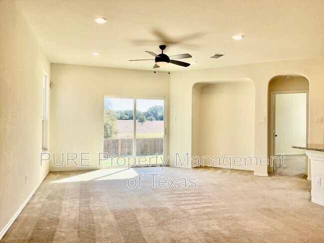 Building Photo - 804 Crown Anchor Bnd