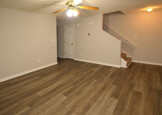 Photo - 441-B Three Creeks Court House