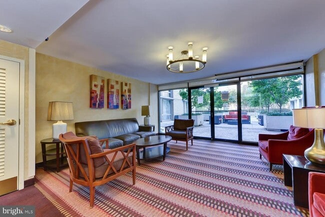 Foto del edificio - 940 25th St NW