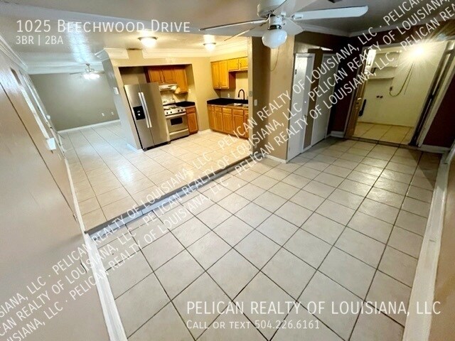 Foto del edificio - 1025 Beechwood Dr