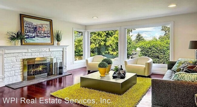Foto del edificio - 4 br, 3 bath House - 9847 NE 19th St