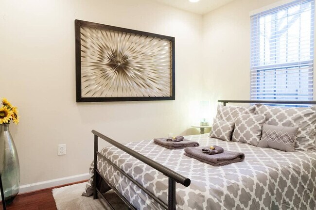 Foto del edificio - 1734 H St NE