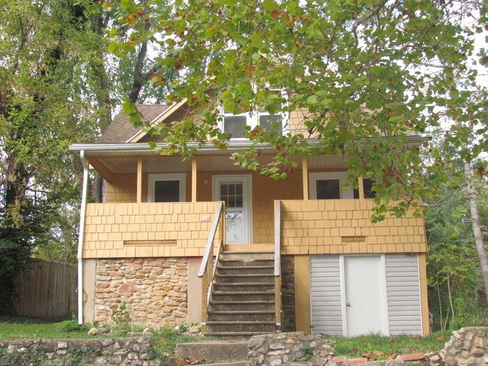 Primary Photo - Recently Remodeled! Available March 8!