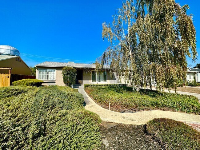 Foto del edificio - 41 W McKenzie Ave