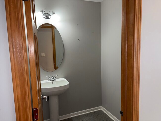 Building Photo - 14638 Patriot Square Dr W