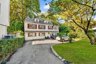 Building Photo - 35 Washington Ave N