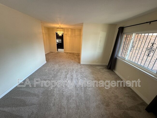 Building Photo - 4908 La Bajada Rd NW