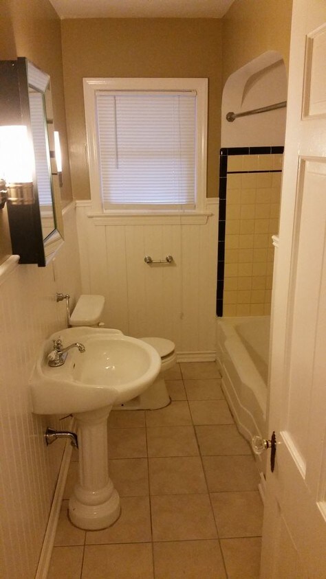 Foto principal - 849 S Ottillia St SE