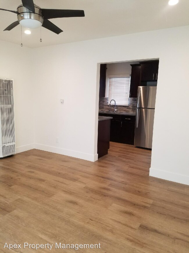 Foto del edificio - 11312 S Truro Ave