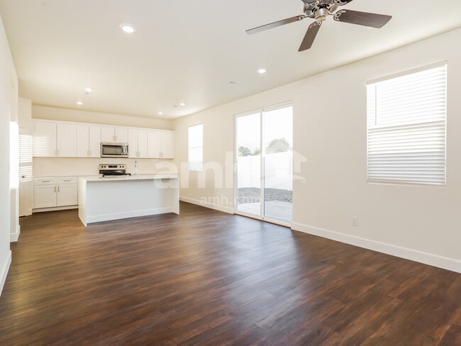 Building Photo - 1523 Inspiration Ln