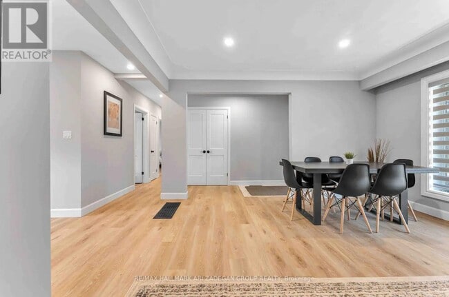 Building Photo - 36 Cloke Ct