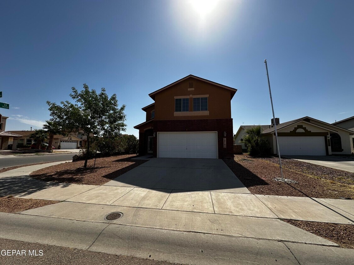Foto principal - 14140 Meteor Rock Pl