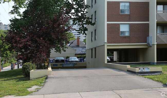 Building Photo - Haldimand Apartments