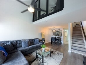 Building Photo - 1680 SW 16th St