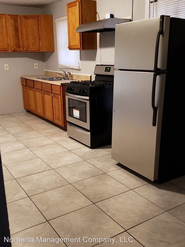 Building Photo - 2 br, 1 bath House - 1411 Fernwood Avenue