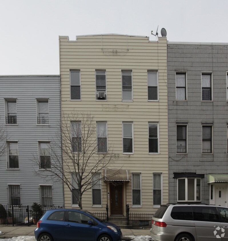 Foto del edificio - 289 Eckford St