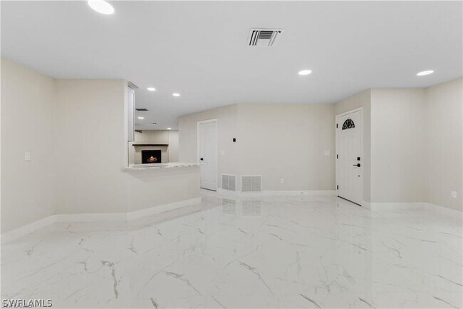 Building Photo - 17684 Taylor Dr