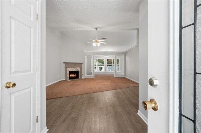 Foto del edificio - 540 Sterling Hill Dr
