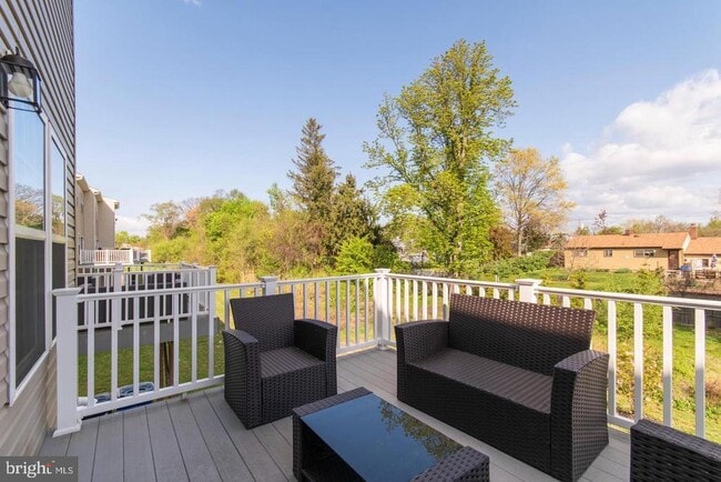 Building Photo - 68 Benford Ln