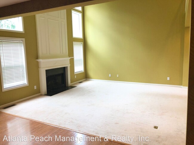 Building Photo - 5 br, 4 bath House - 1108 Fountain Crest Dr