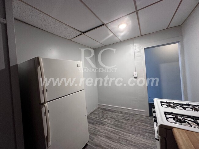 Building Photo - 425-3B Vermilion-N