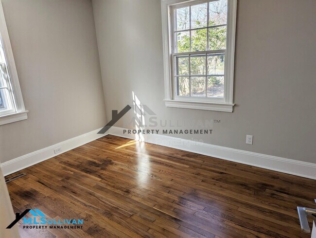 Foto del edificio - 2414 Albany St