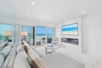 Building Photo - 3443 Gulf Shore Blvd N