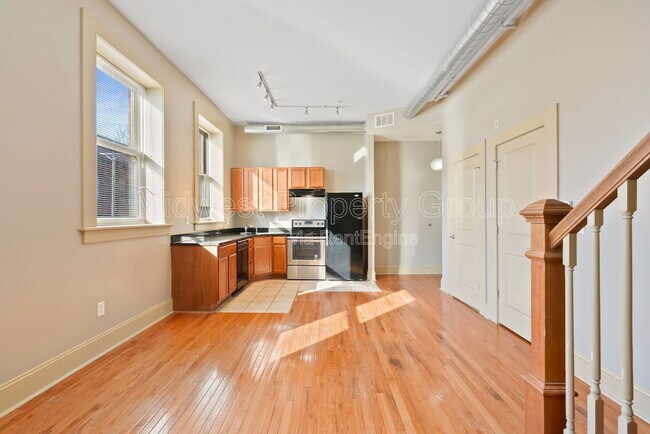 Building Photo - 4244 Chouteau Ave