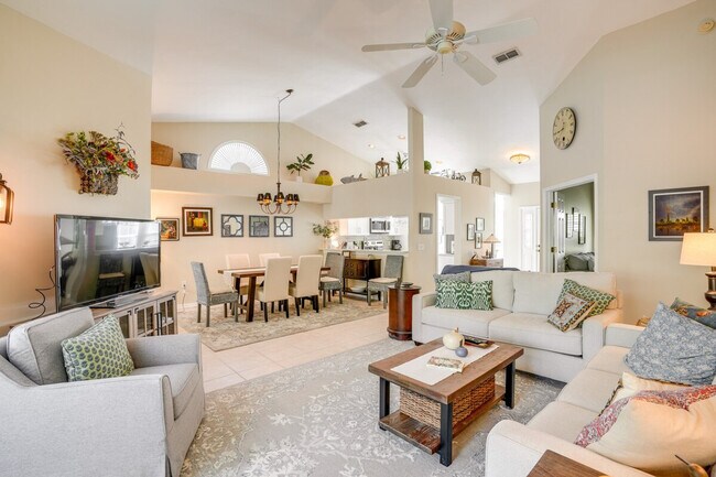 Foto del edificio - 16168 Kelly Woods Dr