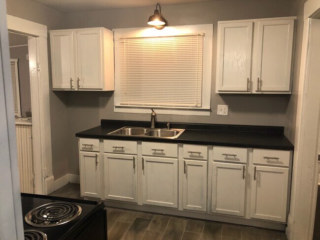 Foto del edificio - 716 S Walnut St