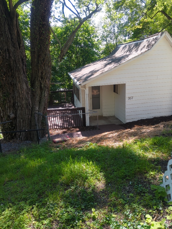 Primary Photo - 357 N Jackson St