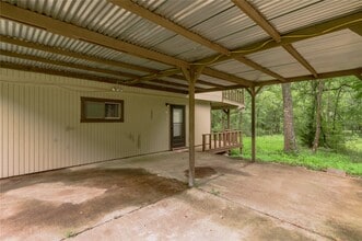 Building Photo - 138 Summer Pl