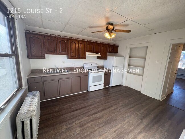 Foto del edificio - 1215 Louise St