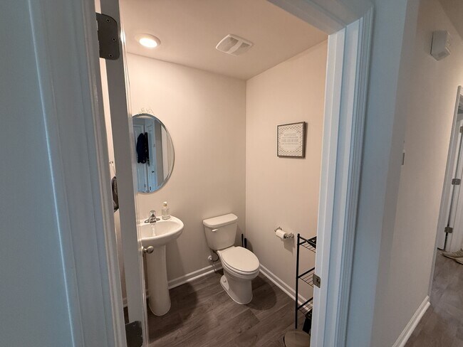 Foto del edificio - 4116 Madeline Farm Blvd